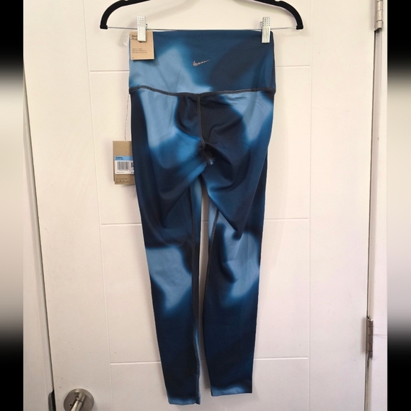 Nike Yoga Dry Fit Women's Blue Patterned Leggings Sz M - Picture 8 of 9